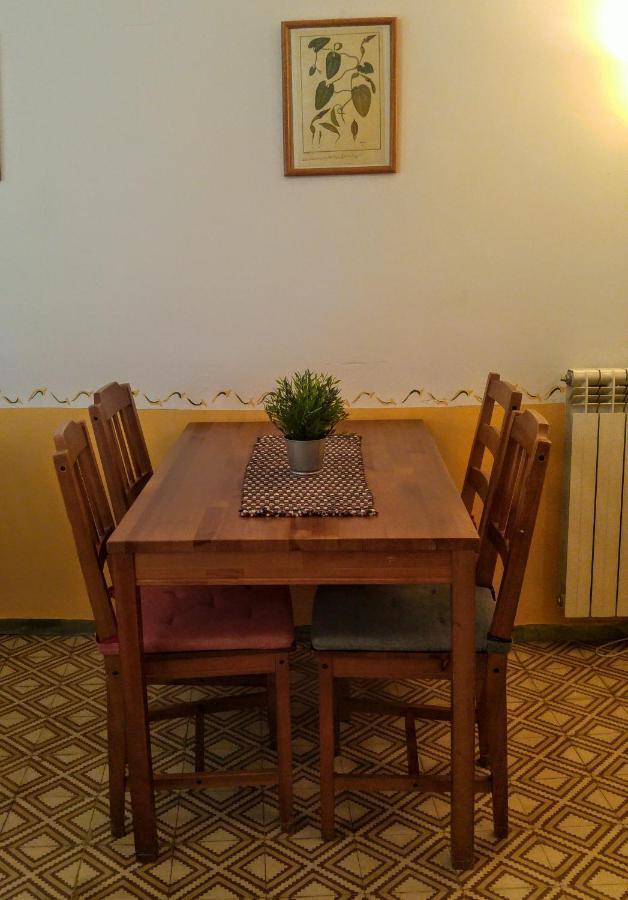 Apartamentos Saltarel-Lo Besalu Ngoại thất bức ảnh